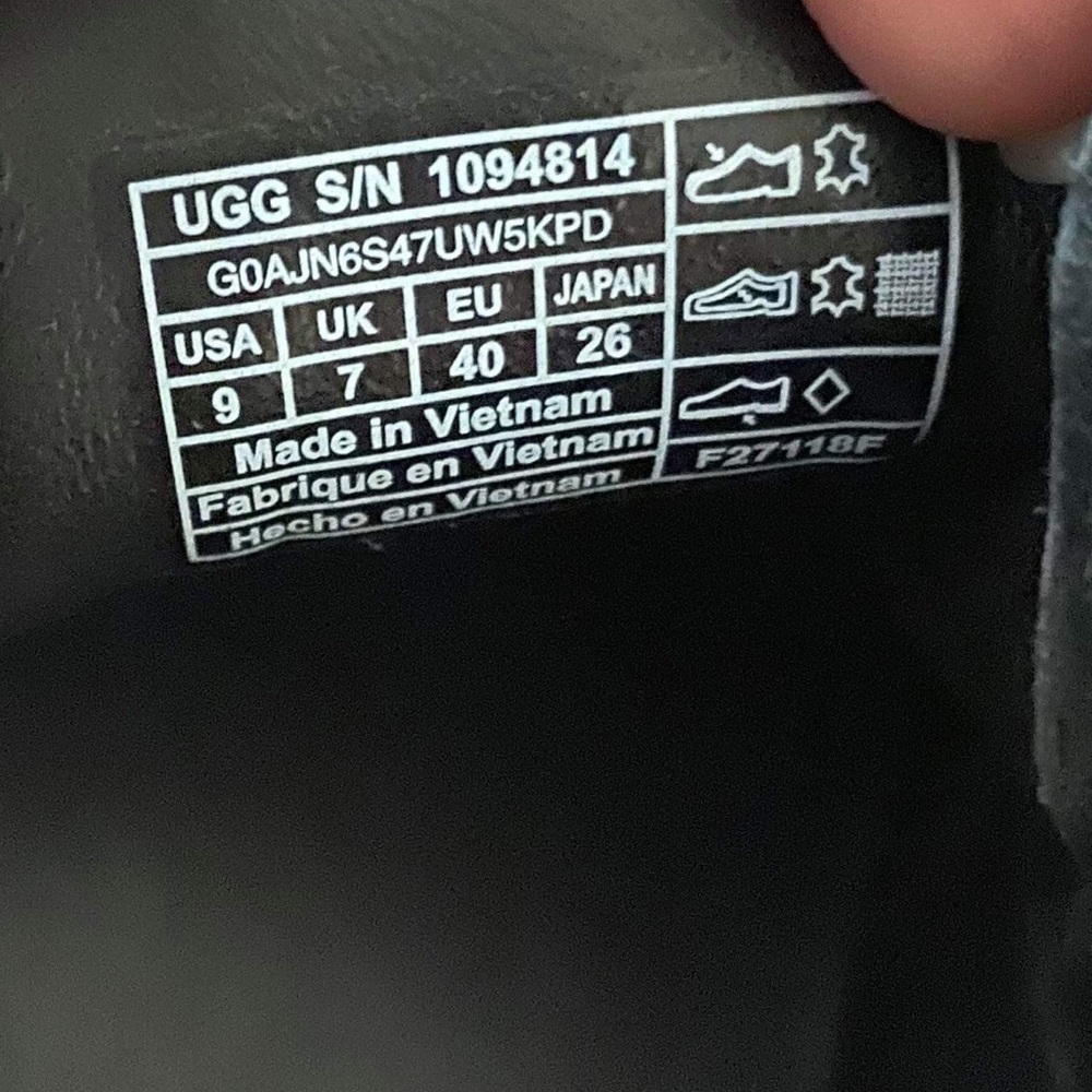 Ugg Woodlyn Moc Toe Booties in black - Picture 4 of 5